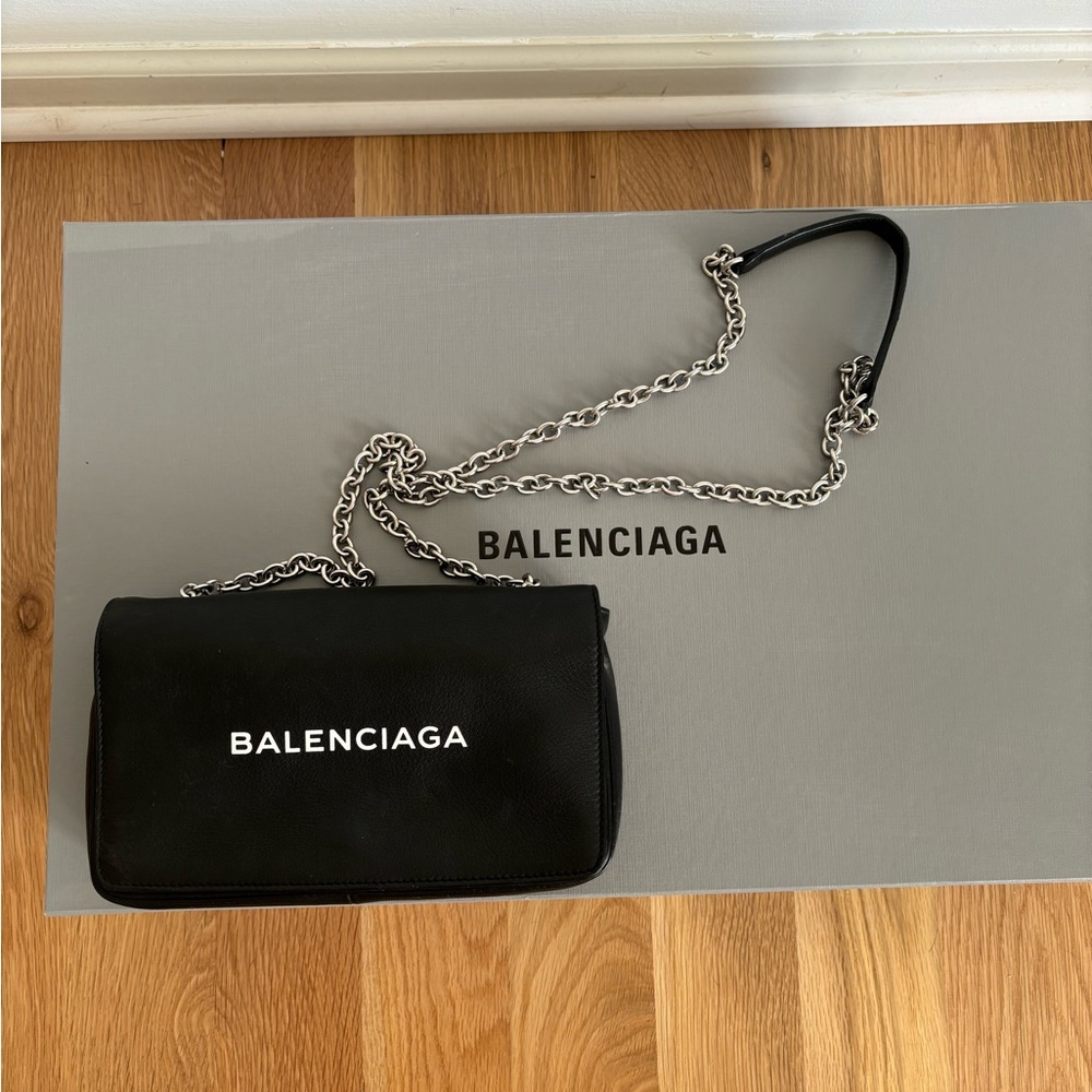 Balenciaga Black Leather Cash Logo Bag on Chain silver